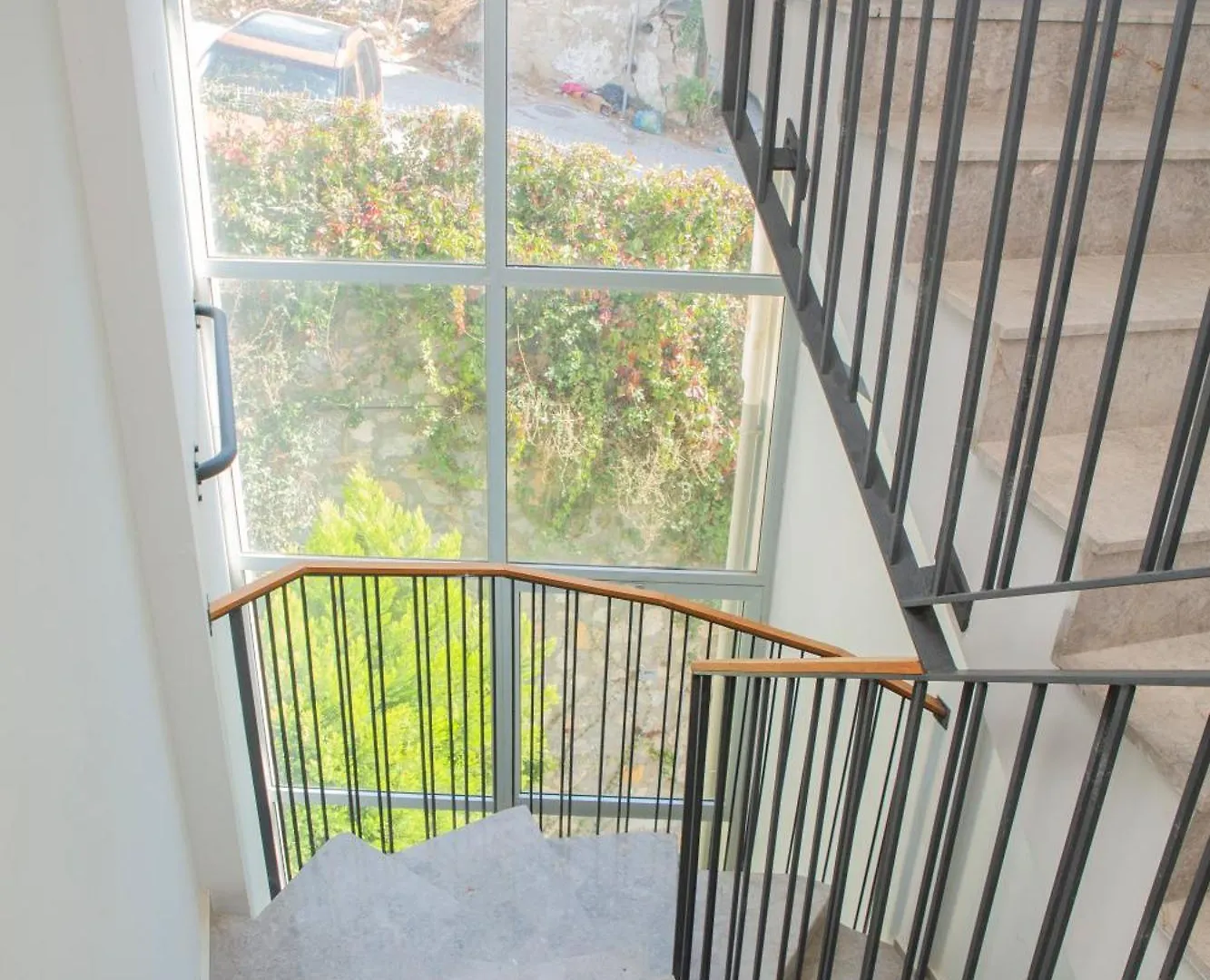 Amazing 2 Bedroom Apartment In Top Location Κουσάντασι