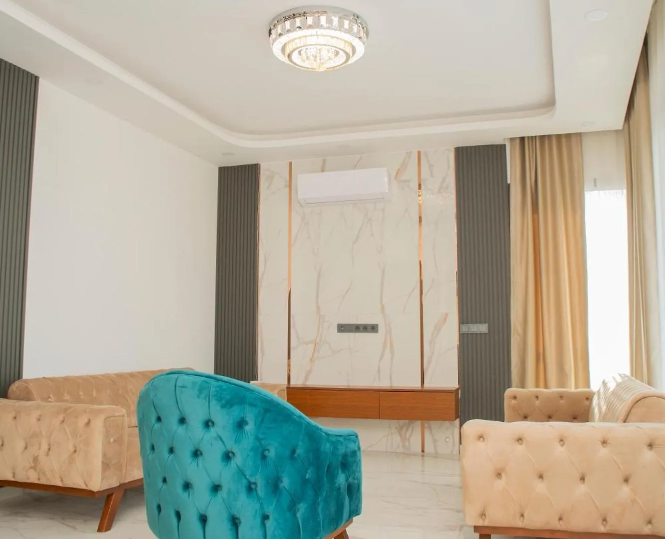 Amazing 2 Bedroom Apartment In Top Location Kusadası Turchia